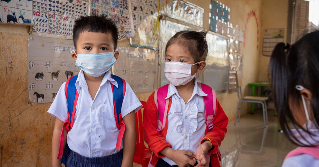 Koululapsia Ratanakirin maakunnassa Kambodžassa. Kuva: © UNICEF Cambodia/2020/Antoine Raab